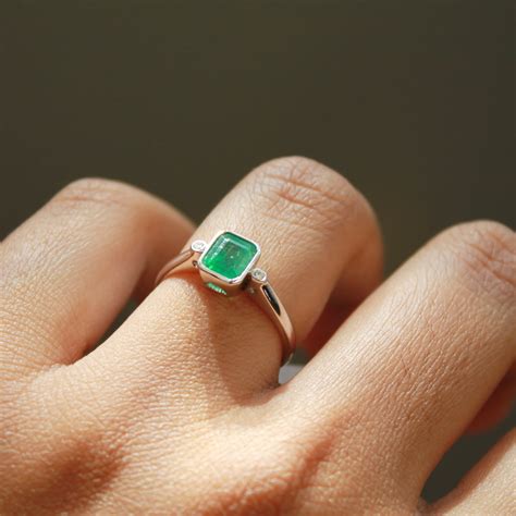 real emerald rings for women.